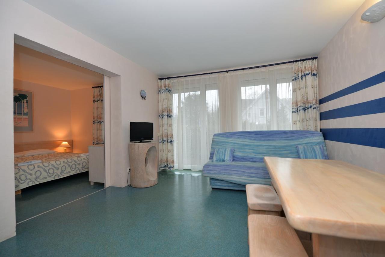 Palanga Pas Vidute Hotel Buitenkant foto
