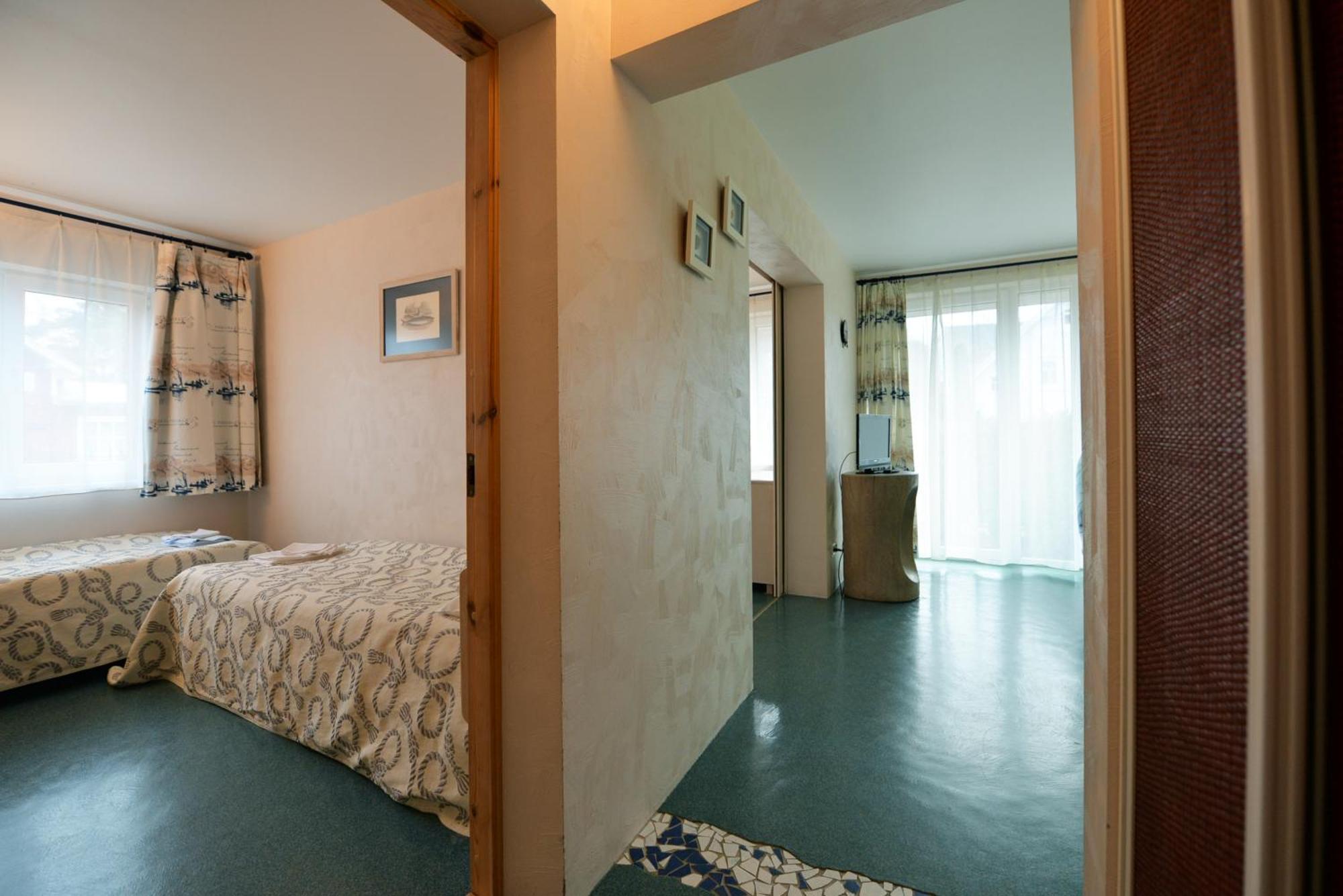 Palanga Pas Vidute Hotel Buitenkant foto